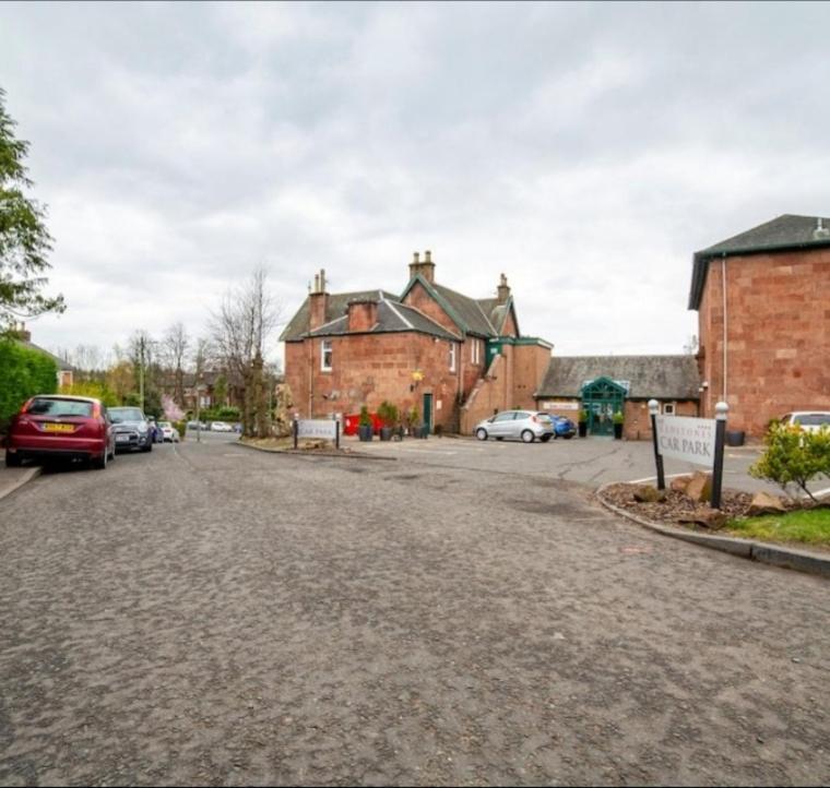 The Redstones Hotel & Restaurant East Kilbride Eksteriør billede